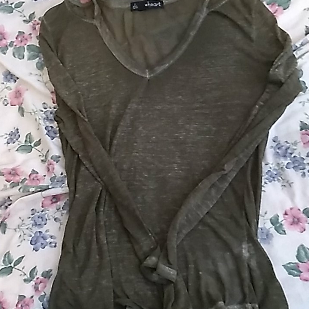 Green lightweight long-sleeved shirt